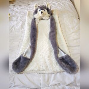 Plush Husky Kids Hat with Adorable Scarf Paws 🩶 🐺